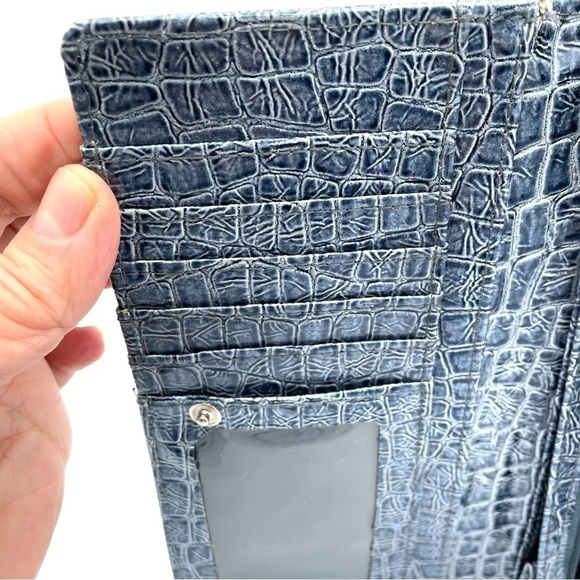 KENNETH COLE REACTION reptile look textured light blue wallet - Picture 6 of 16